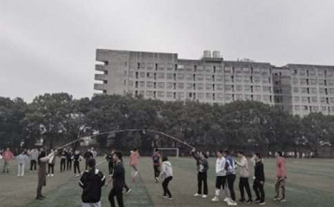 操场上教案范文合集5篇