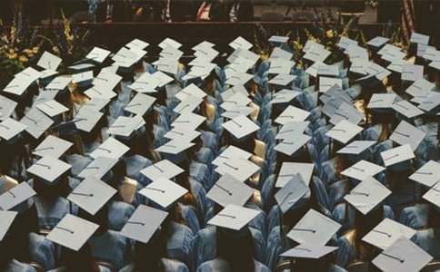 毕业生自荐信4篇