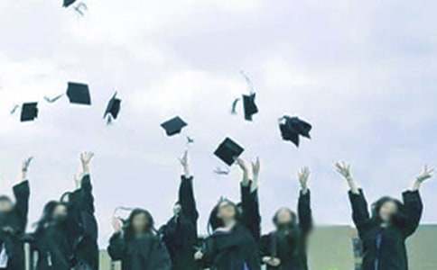 【精选】毕业生自荐信模板集合四篇