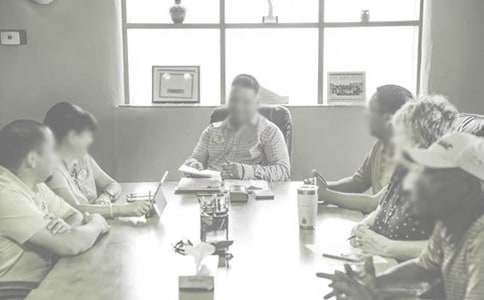 �����쵼�´Ǽ��