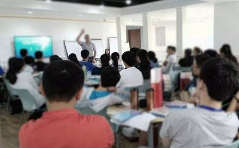 ���е��ˡ���ѧ��˼