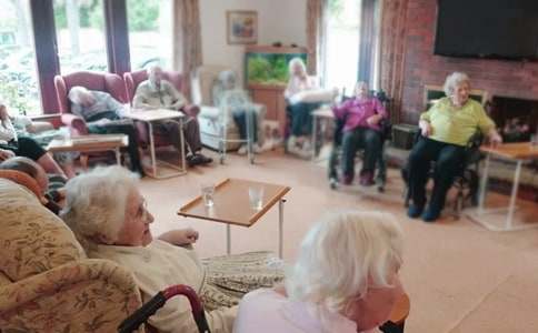 Сѧ��ο�ʾ���Ժ������ͨ��