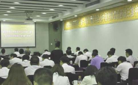 邮政储蓄所主任竞聘演讲稿