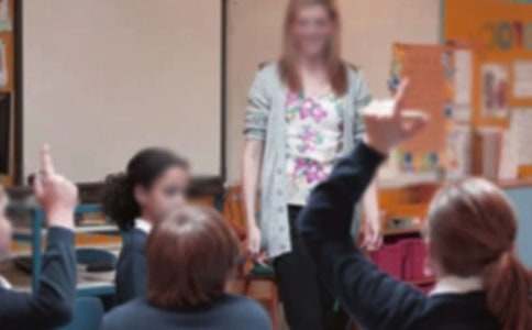 《怎样做一名学生最喜欢的老师》演讲稿