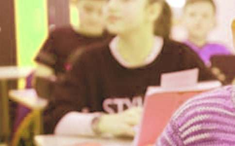 ��ѧ����Υ��У��У�ͱ�֤��